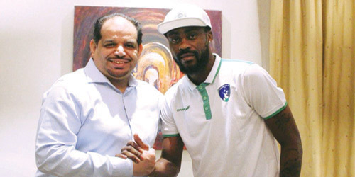  الطفيل وبيرونجي بعد التوقيع