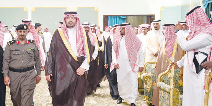  الأمير فيصل بن خالد خلال الاستقبال