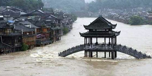 مقتل 8 وفقدان 2 في فيضانات شمال غرب الصين 