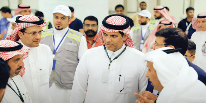  وزير النقل ورئيس هيئة النقل العام خلال الجولة التفقدية