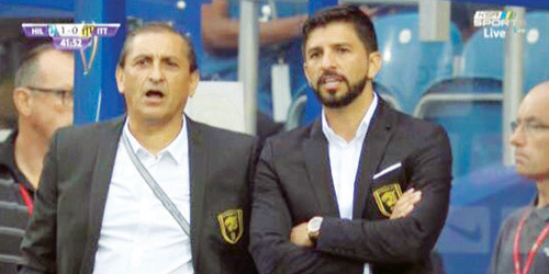 دياز يواصل خسائره في الكلاسيكو الأول 