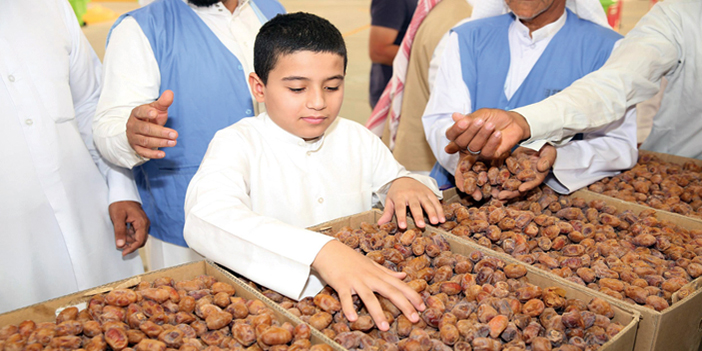 الأحساء.. بيع 130 طناً من التمور في 3 أيام 