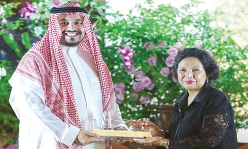  رئيس الوفد السعودي بالإنابة في أحد استقبالاته