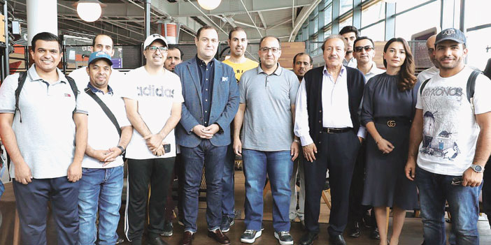  السفير الجورجي والرئيس التنفيذي لطيران ناس مع الإعلاميين السعوديين