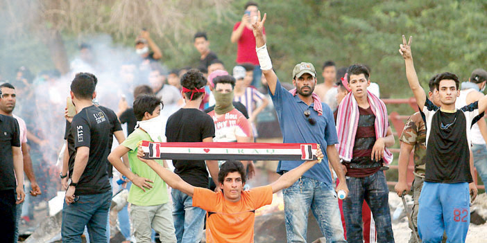   مجموعة من المتظاهرين العراقيين في البصرة