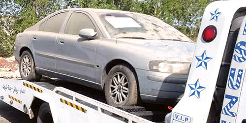  جانب من حملة إزالة السيارات التالفة بالجبيل