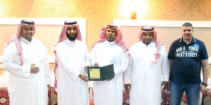  العثمان يتوسط إدارة السد