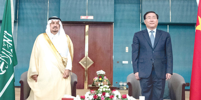  أمير منطقة الرياض خلال تشريفه حفل سفارة الصين