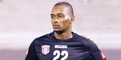 القرني يستمر في الاتحاد حتى 2020 