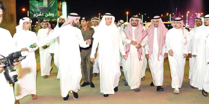  الوكيل  يتفقد استعدادات حفل اليومي الوطني