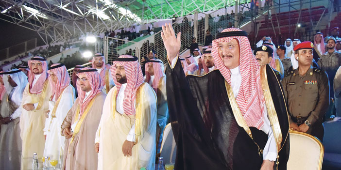  الأمير محمد بن ناصر خلال رعايته الحفل