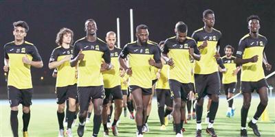 الاتحاد أنهى معسكره في الطائف.. وبيليتش يطالب جماهيره بدعم عسيري 