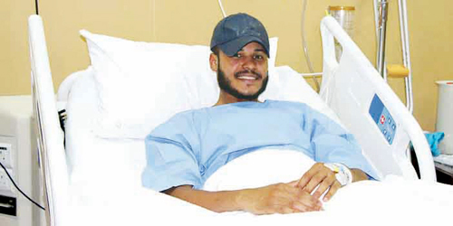  لاعب وسط العروبة فتيني بعد الجراحة الناجحة