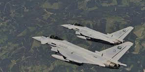 طائرات القوات الجوية السعودية تسقط 900 ألف منشور في المناطق اليمنية 