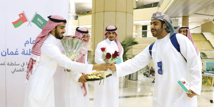 مطارات المملكة تحتفل باليوم الوطني العُماني الثامن والأربعين 