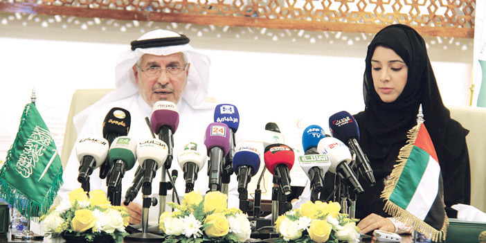  د. الربيعة و د. ريم الهاشمي في المؤتمر الصحفي