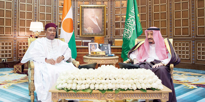  خادم الحرمين الشريفين يعقد جلسة مباحثات مع رئيس جمهورية النيجر