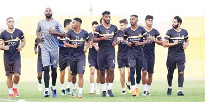 النصر يختتم استعداداته للمولودية على ملعب 5 يوليو 