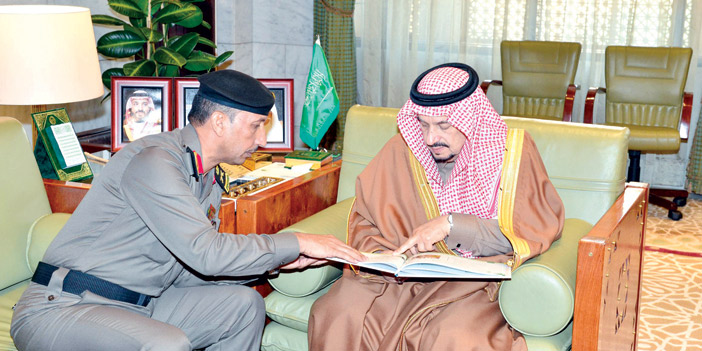  الأمير فيصل بن بندر يستقبل مدير مرور المنطقة