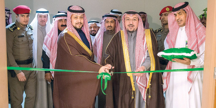   من تدشين سموه المكتبة وافتتاح مركز الوثائق والمحفوظات بالإمارة