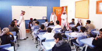 مدير عام تعليم الرياض ومساعدوه تفقدوا سير اختبارات نهاية الفصل الدراسي الأول 