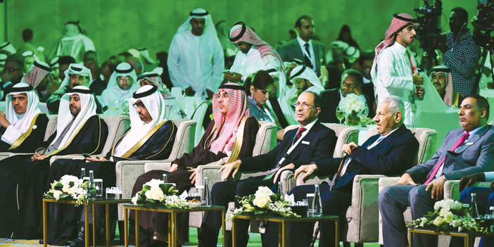  وزير الإعلام خلال الحفل