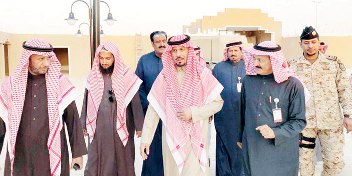  الذويبان مع سمو الأمير داخل جناح الجوف