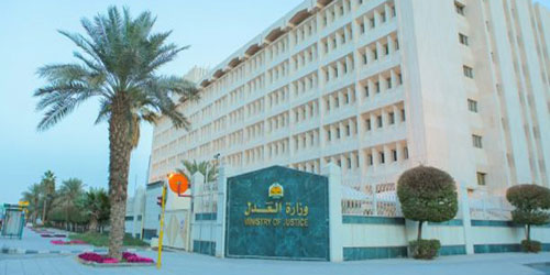 وزارة العدل: كتابات العدل المتنقلة قدمت 15 ألف خدمة للمستفيدين في أماكنهم 