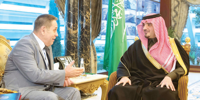  الأمير عبدالعزيز بن سعود يستقبل السفير الروسي
