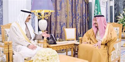 خادم الحرمين الشريفين يودع سفير دولة الكويت لدى المملكة 