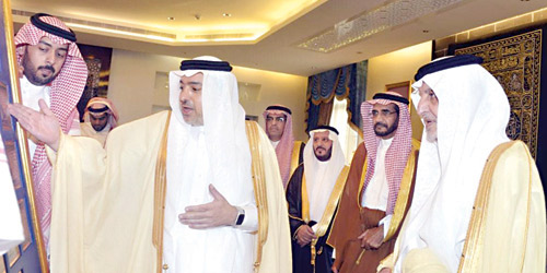  الامير خالد الفيصل خلال استقباله د. المرزوقي