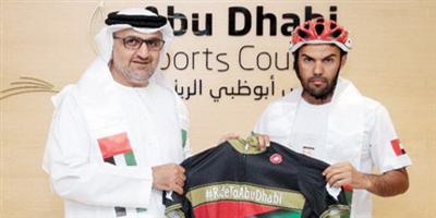 الرحالة السعودي اليحيا يصل أبوظبي دعماً للأخضر في كأس آسيا 