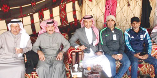 مجموعة من الإعلاميين السعوديين يزورون جناح الجوف ويشيدون به 