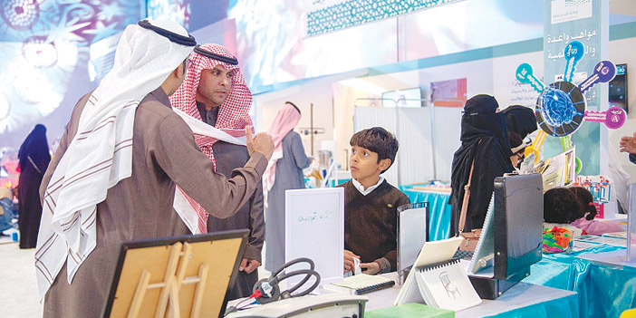  جانب من المعرض