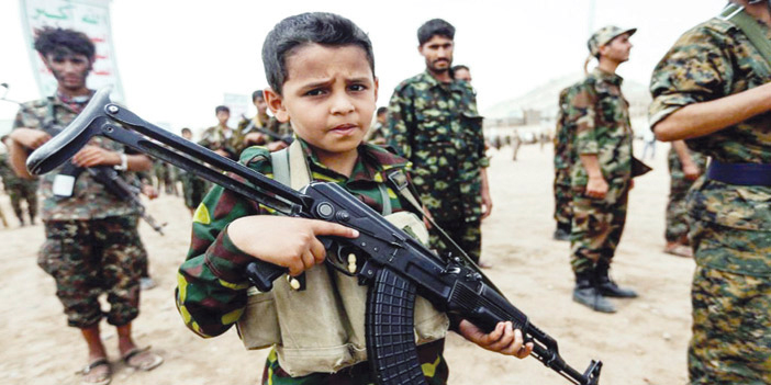  أطفال يمنيون زجّ بهم في المعارك من قبل الحوثيين