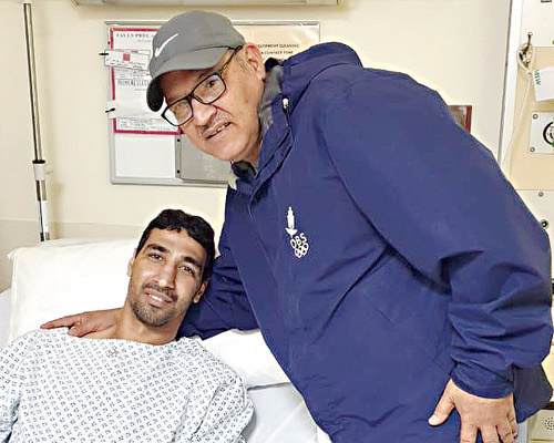  اللاعب أمين الحمدان بعد العملية الجراحية الناجحة