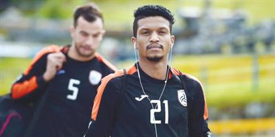 الشباب يخالص الدوسري ويستعد للاتحاد بالحواجز 