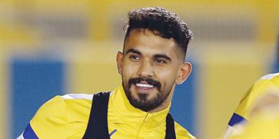 فيتوريا يجهز النصر باجتماع مطول 