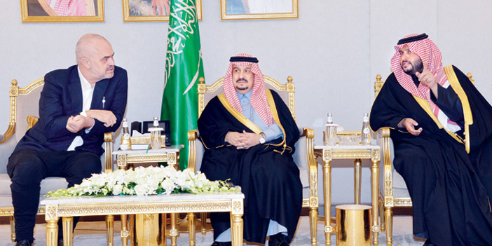  الأمير فيصل بن بندر مستقبلاً رئيس الوزراء الألباني