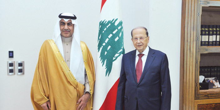  الرئيس اللبناني خلال استقباله المستشار في الديوان الملكي نزار العلولا