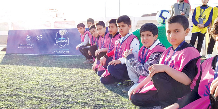 بمشاركة 114367 لاعبا و5447  مدرسة 