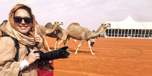 صحفية أمريكية من شتاء طنطورة لمهرجان الملك عبدالعزيز للإبل 