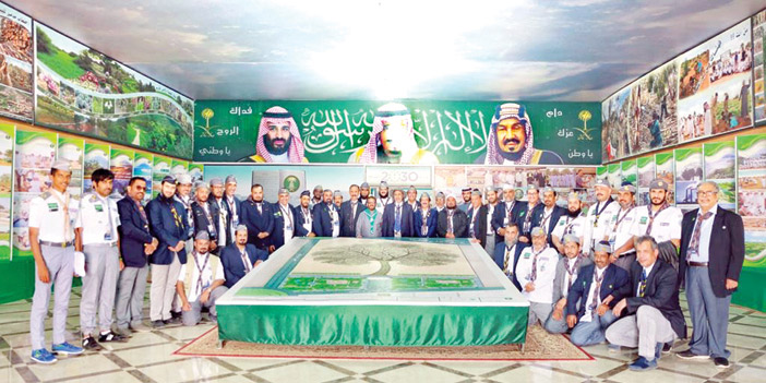  الرواد داخل المتنزه