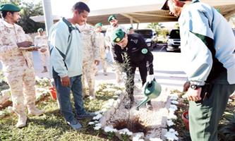 رئيس الحرس الملكي يدشِّن مشروع الأعمال الزراعية بمدينة تدريب الحرس الملكي 