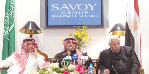  من لقاء وزير الإعلام مع رؤساء تحرير الصحف المصرية