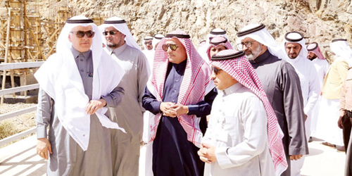  جانب من جولة وزير البيئة والمياه والزراعة في منطقة الباحة
