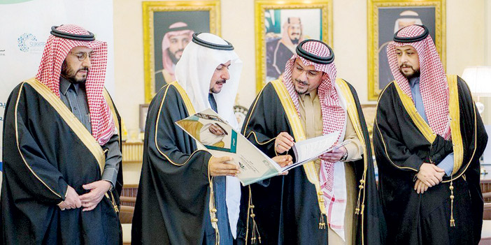  التويجري يسلم سموه تقرير المرحلة الأولى من - صحتك هدفنا