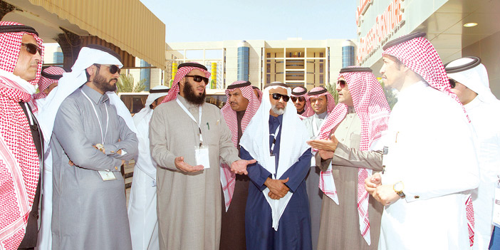  المشاركون خلال الجولة