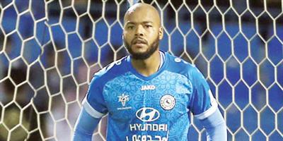 كسر في إبهام مبولحي يبعده عن الاتفاق 