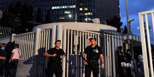 إلقاء قنبلة يدوية على القنصلية الروسية في اليونان 